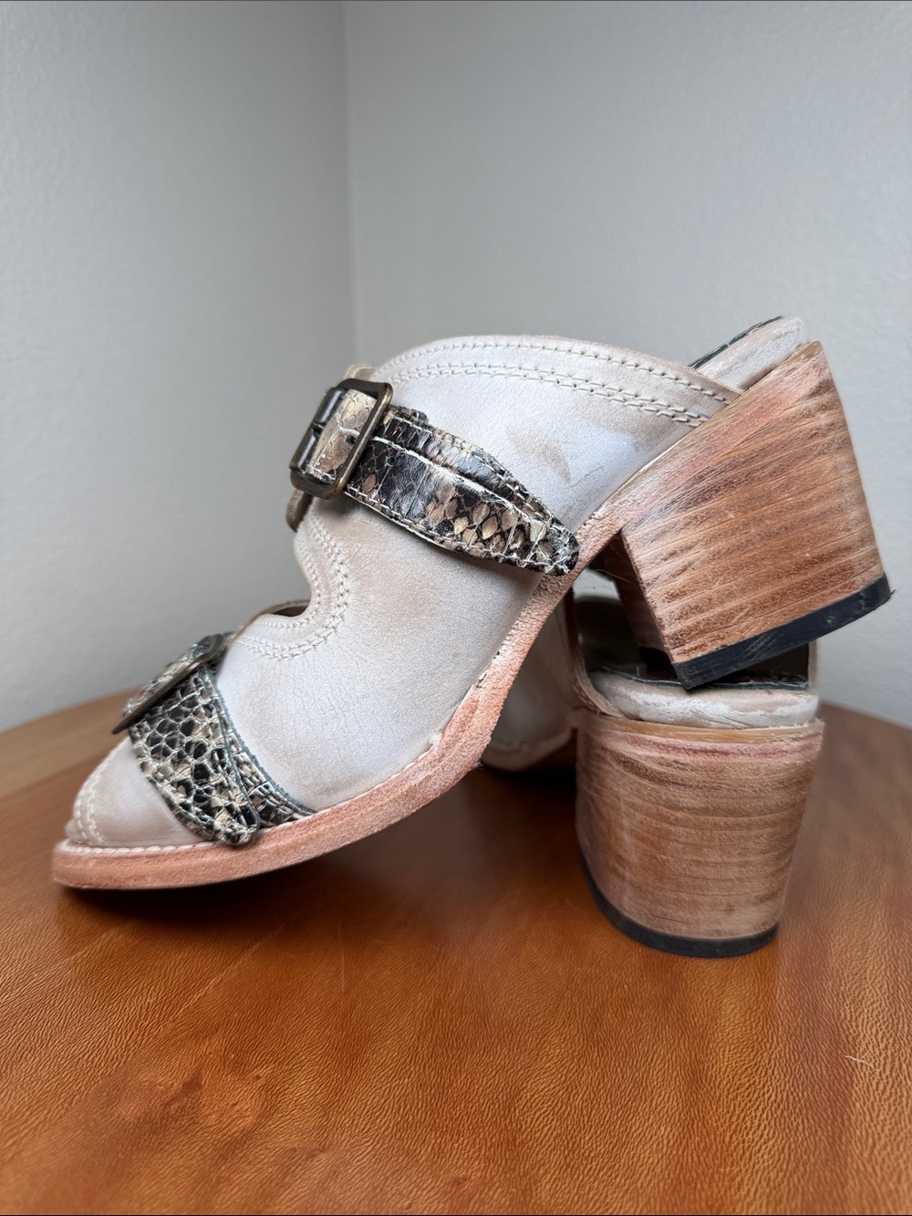 Freebird by Steven Caprice Leather Double Buckle Mule Sandals Block Heel Size 8 - Picture 7 of 16